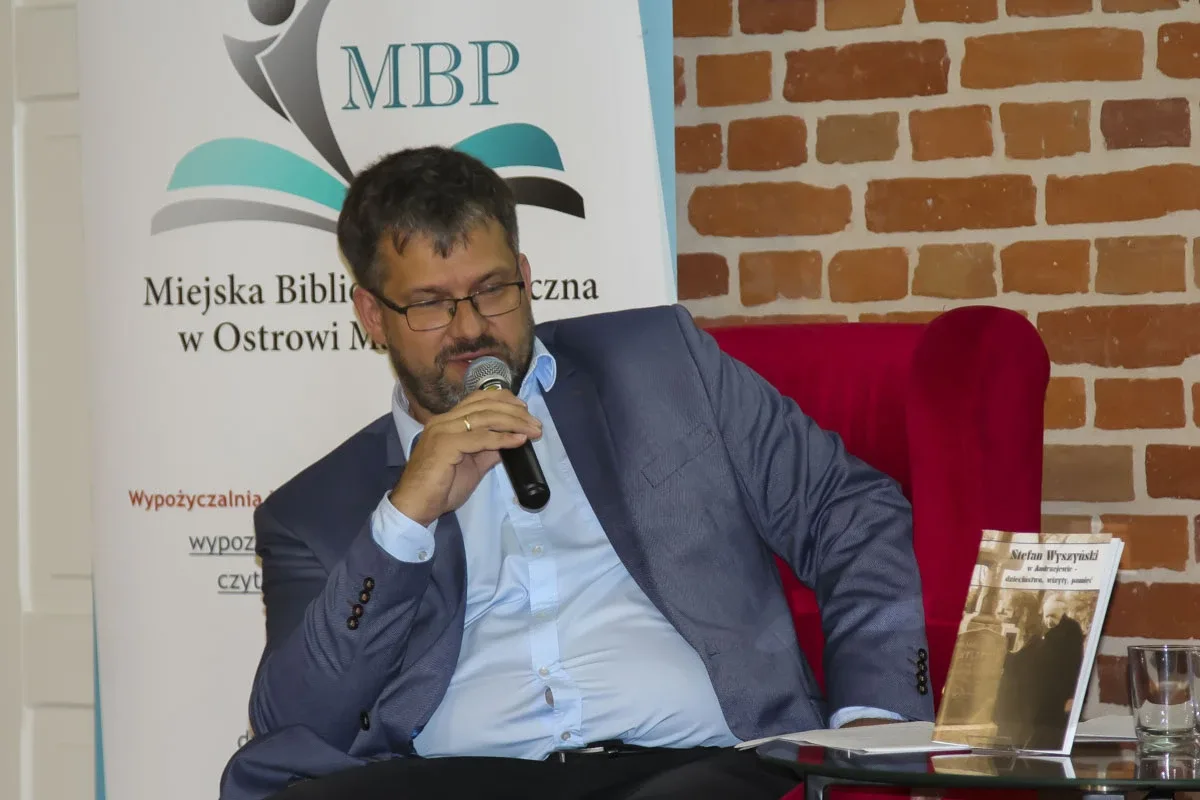 Kolejne Ostrowskie Opowieści tym razem o lokalnej historii znanego duchownego (zdjęcia)