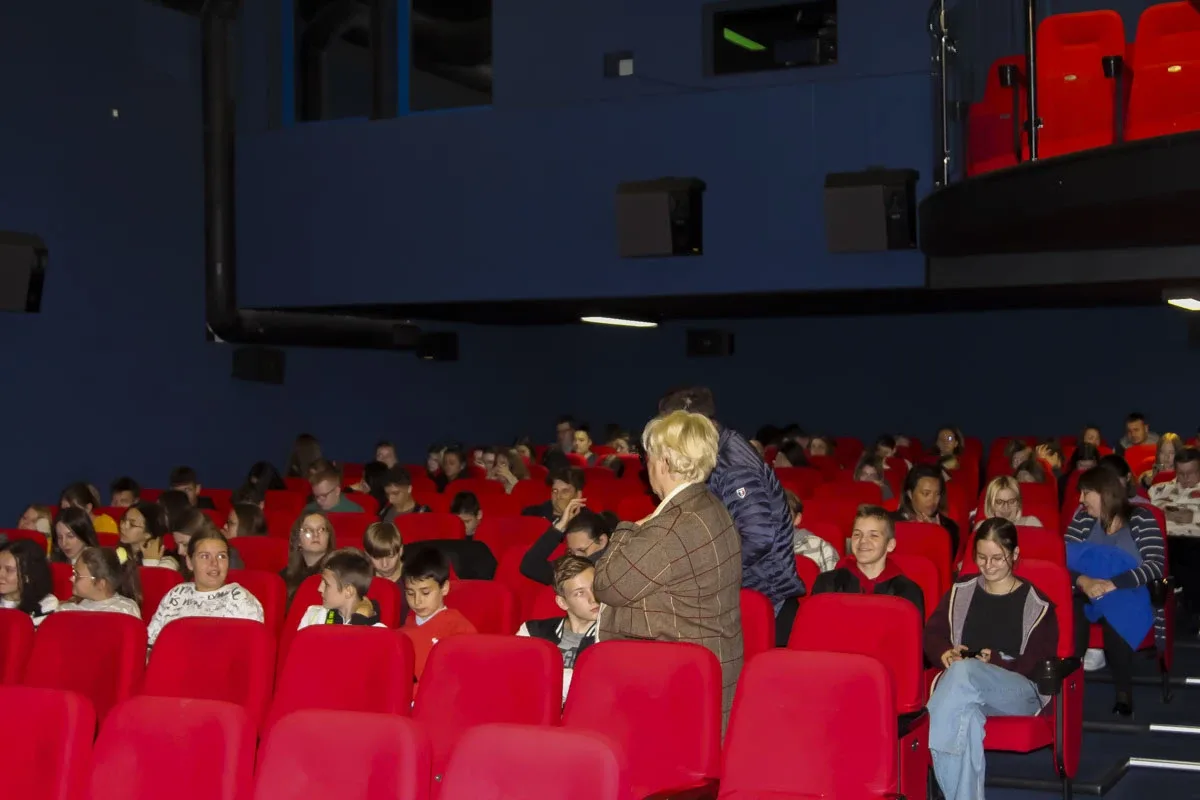 II Debata Młodzieżowa w Kinie Ostrovia (zdjęcia)