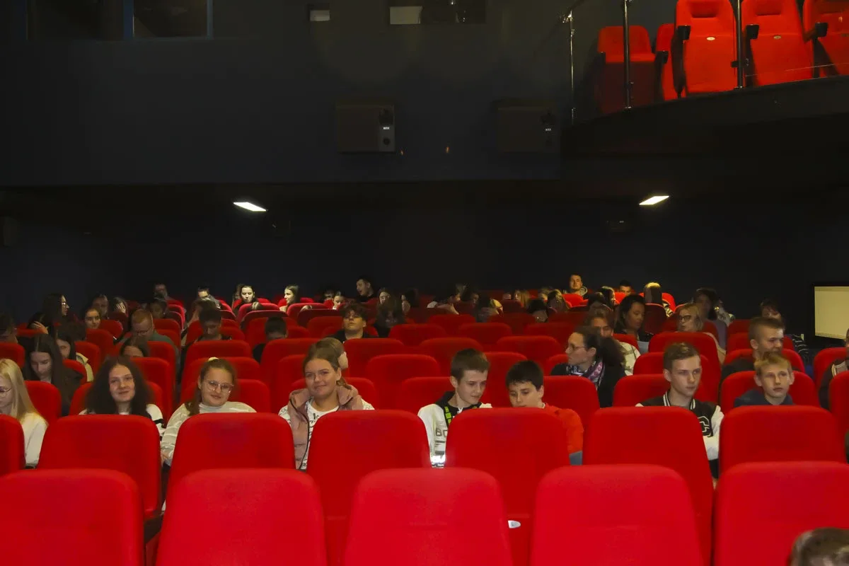 II Debata Młodzieżowa w Kinie Ostrovia (zdjęcia)