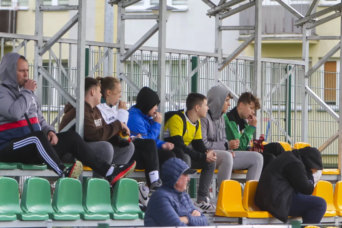 Mecz KS Ostrovia i Kryształ Glinojeck o Mistrzostwo Ligi Okręgowej (zdjęcia)