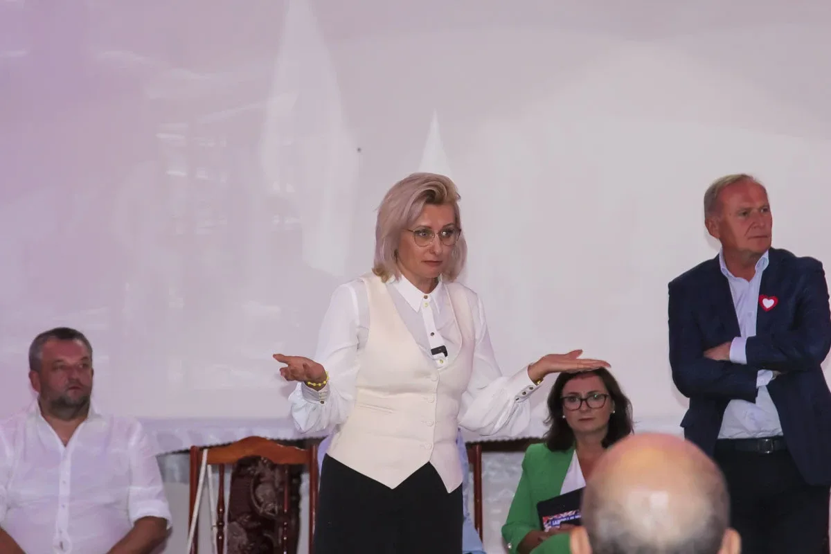 Otwarte spotkanie z parlamentarzystami KO w Ostrowi Mazowieckiej (zdjęcia)