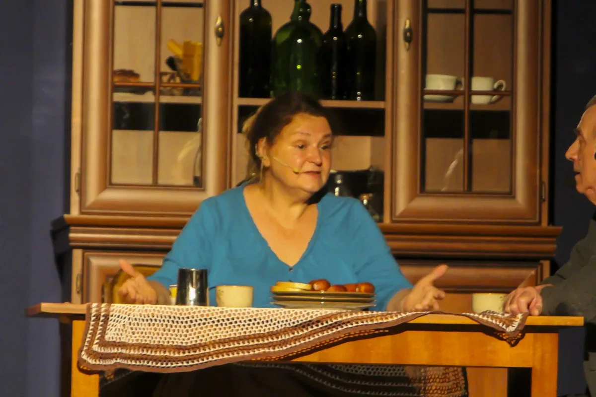 Panna Ania Shirley zachwyca szalonym występem na scenie Kina Ostrovia (zdjęcia)