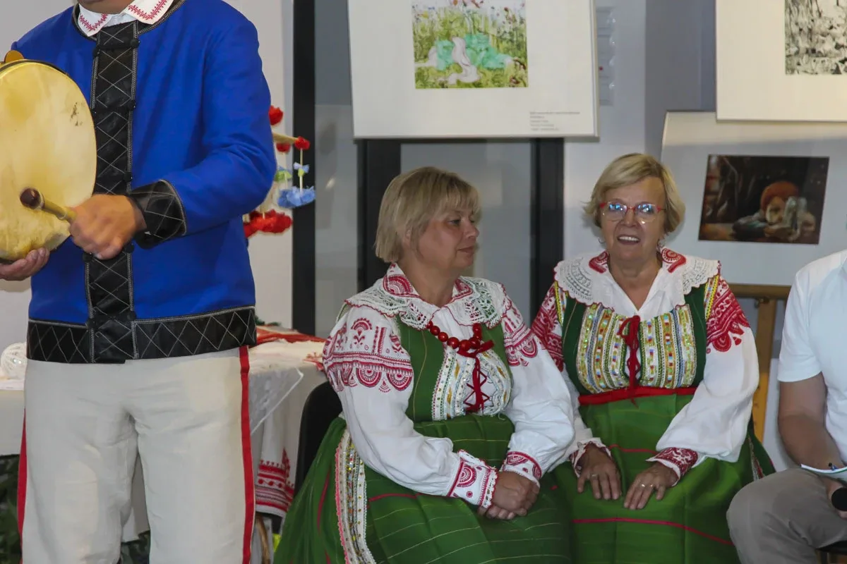 Kurpiowska Kuźnia Muzykantów: Jak młode talenty ożywiają tradycję muzyczną Kurpi (zdjęcia)