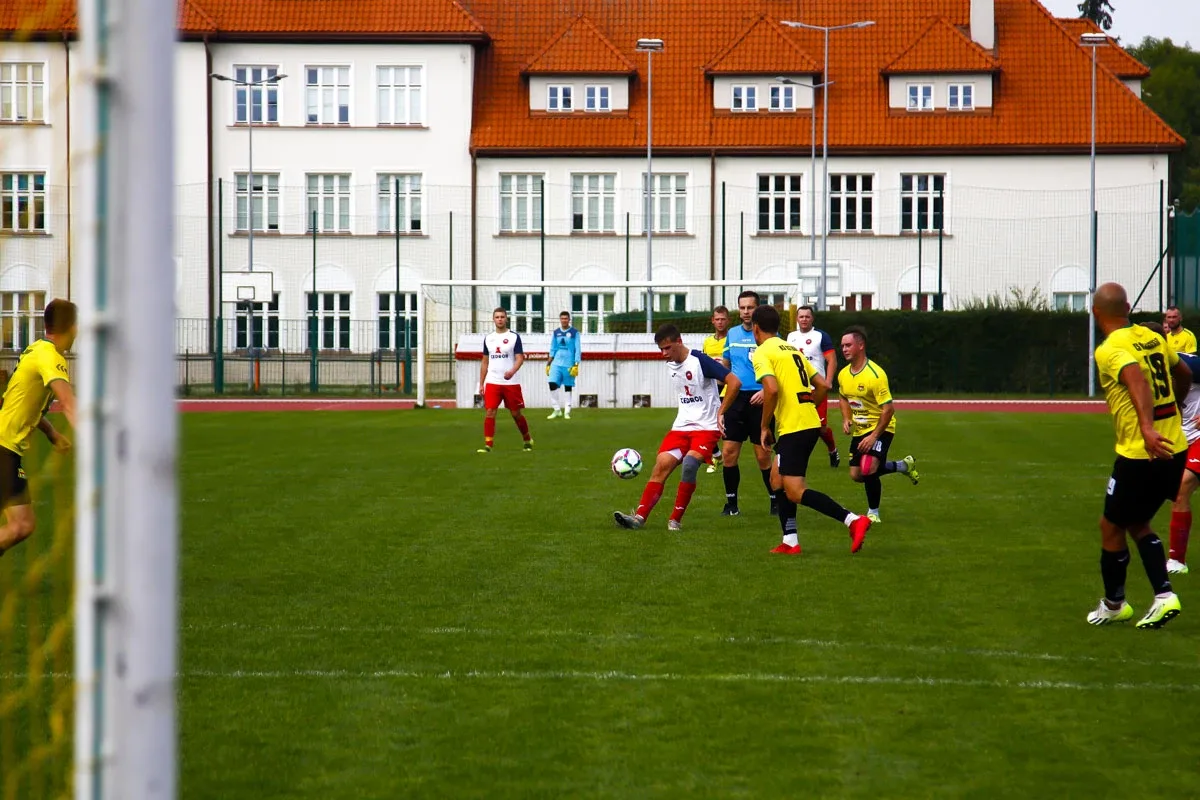 Mecz KS Ostrovia vs Wkra Radzanów (zdjęcia)