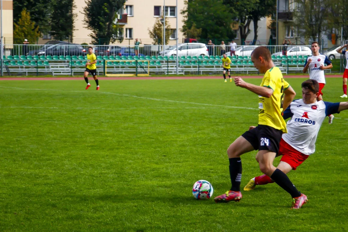 Mecz KS Ostrovia vs Wkra Radzanów (zdjęcia)