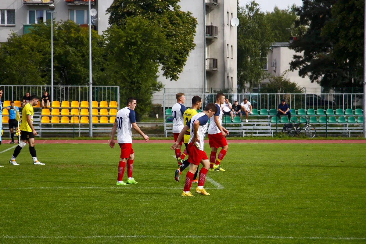 Mecz KS Ostrovia vs Wkra Radzanów (zdjęcia)