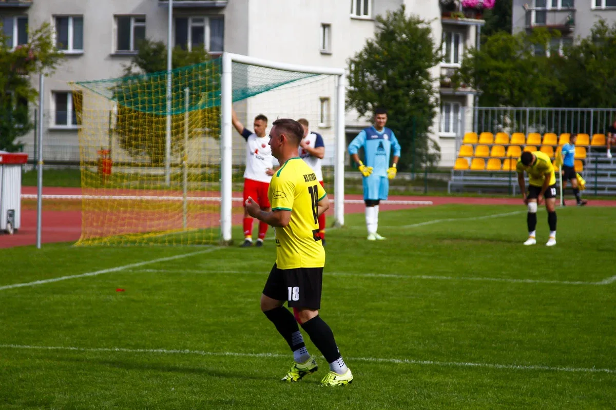 Mecz KS Ostrovia vs Wkra Radzanów (zdjęcia)