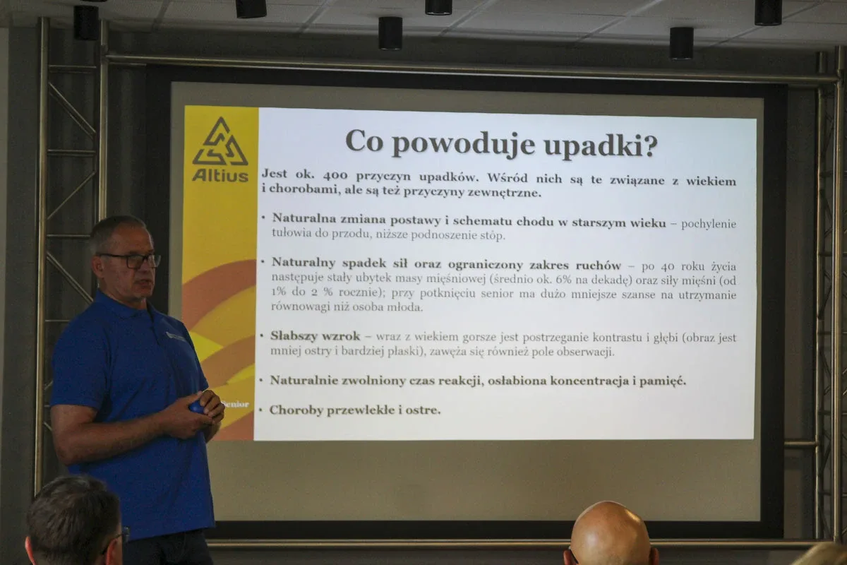 Od Siedzenia do wstawania: porady ruchowe dla seniorów od Mistrza Kubackiego (zdjęcia, wideo) 