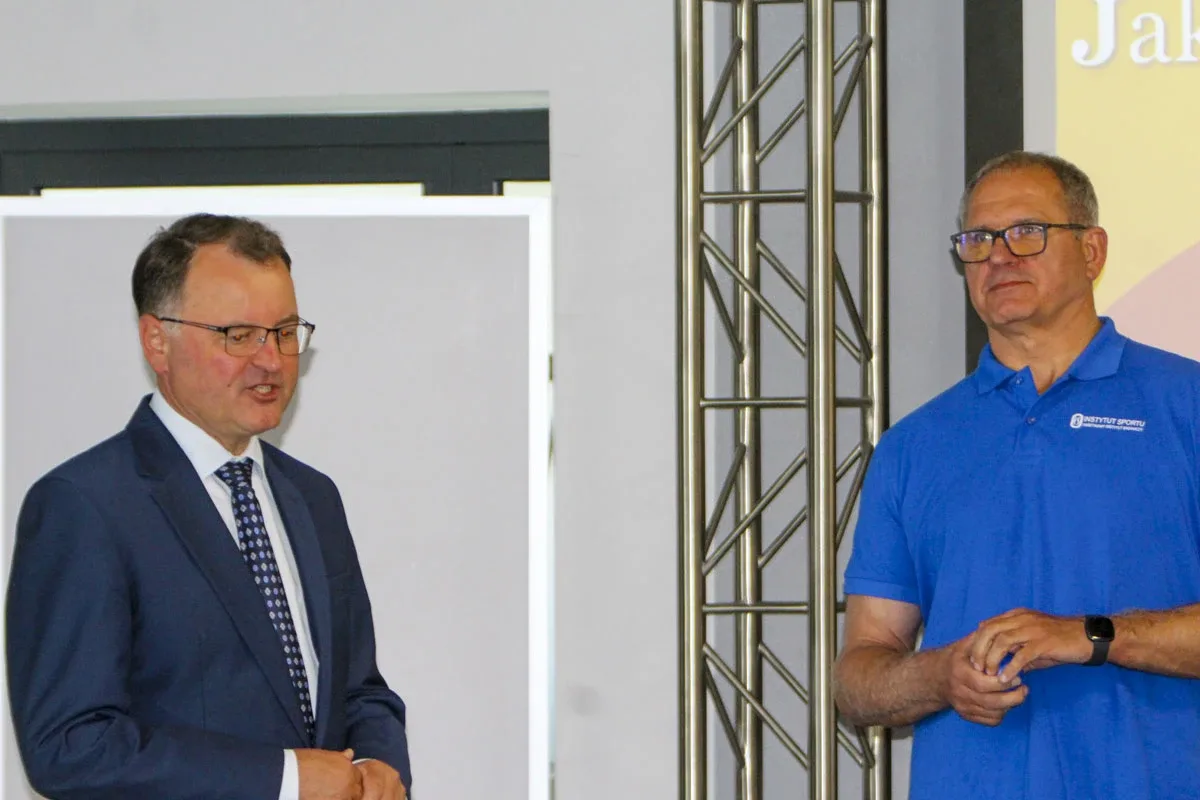Od Siedzenia do wstawania: porady ruchowe dla seniorów od Mistrza Kubackiego (zdjęcia, wideo) 