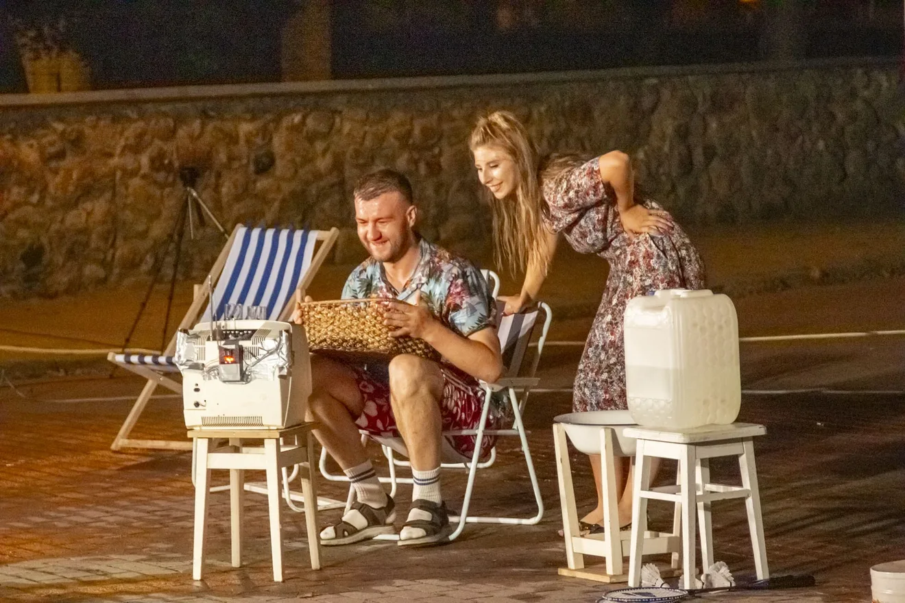 Ciekawa historia, piękne widoki i świetna zabawa podczas występu Teatru Bazar (zdjęcia)
