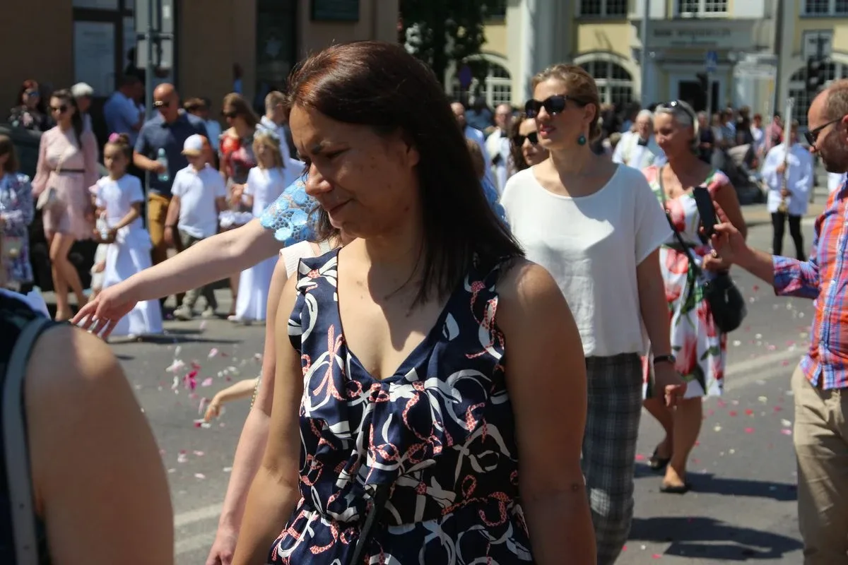 Wspólnota wiary na ulicach - Boże Ciało z parafią pw. Wniebowzięcia NMP w Ostrowi Mazowieckiej (zdjęcia)