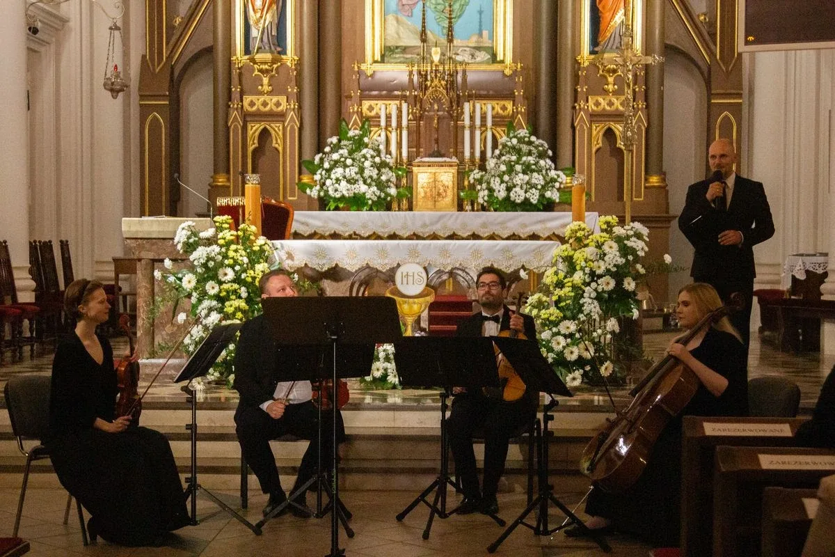 Muzyka klasyczna rozbrzmiewała w kościele. Zakończenie 19. Dni Ostrowi Mazowieckiej (zdjęcia, wideo)