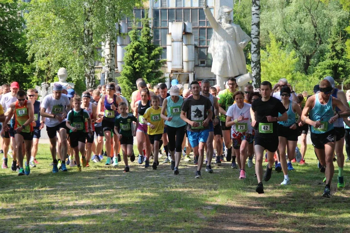 6. Bieg Pamięci Absolwentów Szkoły Podchorążych Piechoty. Kiedy sport spotyka historię... (zdjęcia)