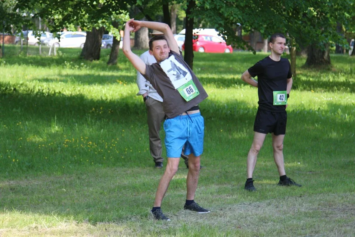 6. Bieg Pamięci Absolwentów Szkoły Podchorążych Piechoty. Kiedy sport spotyka historię... (zdjęcia)