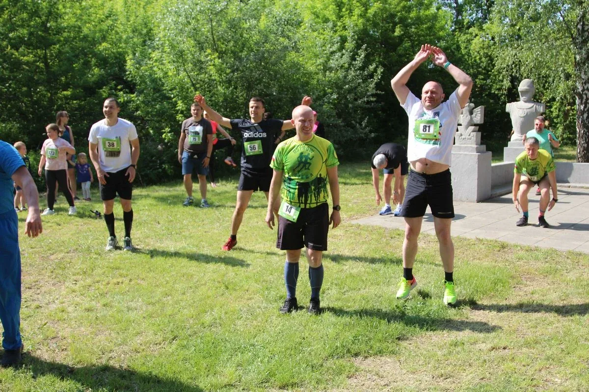 6. Bieg Pamięci Absolwentów Szkoły Podchorążych Piechoty. Kiedy sport spotyka historię... (zdjęcia)