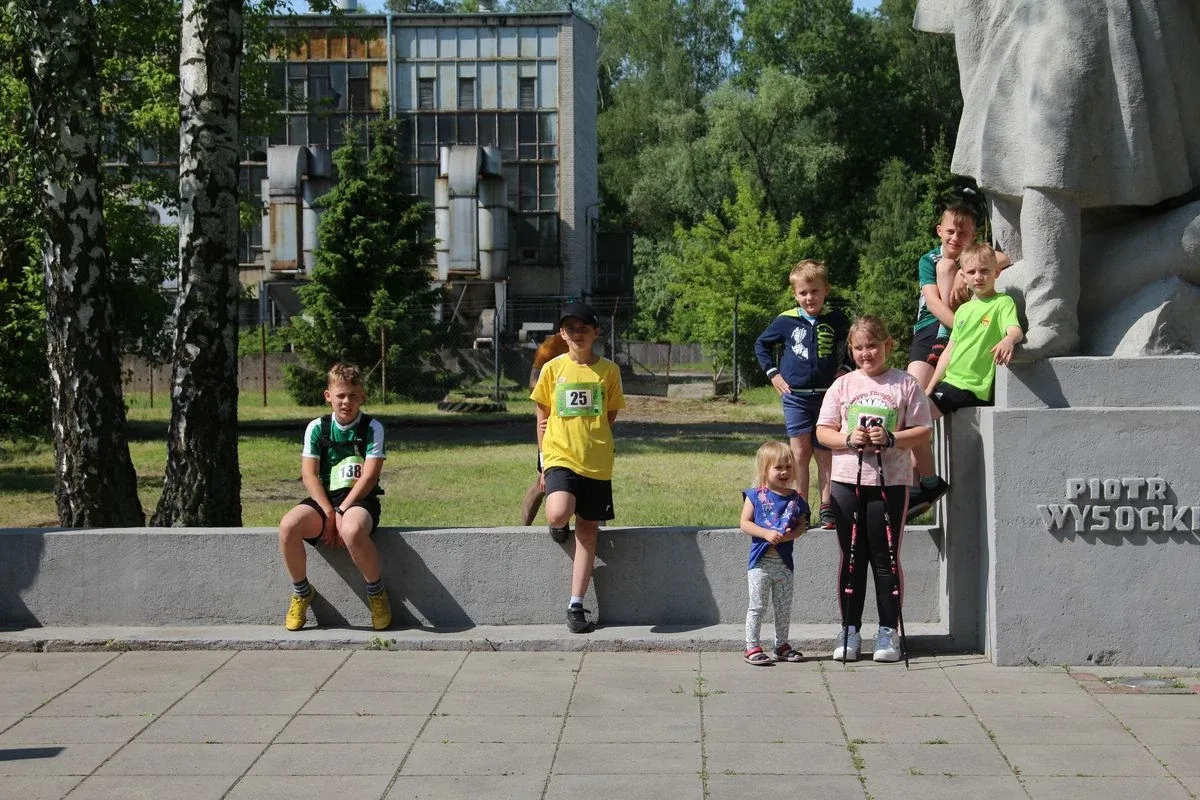 6. Bieg Pamięci Absolwentów Szkoły Podchorążych Piechoty. Kiedy sport spotyka historię... (zdjęcia)