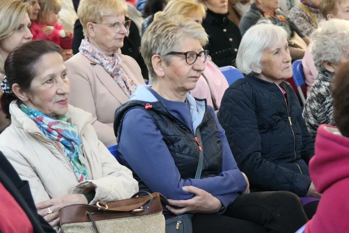 Olga Bończyk zaserwowała niezapomniany koncert z okazji jubileuszu 95-lecia biblioteki! (zdjęcia, wideo)