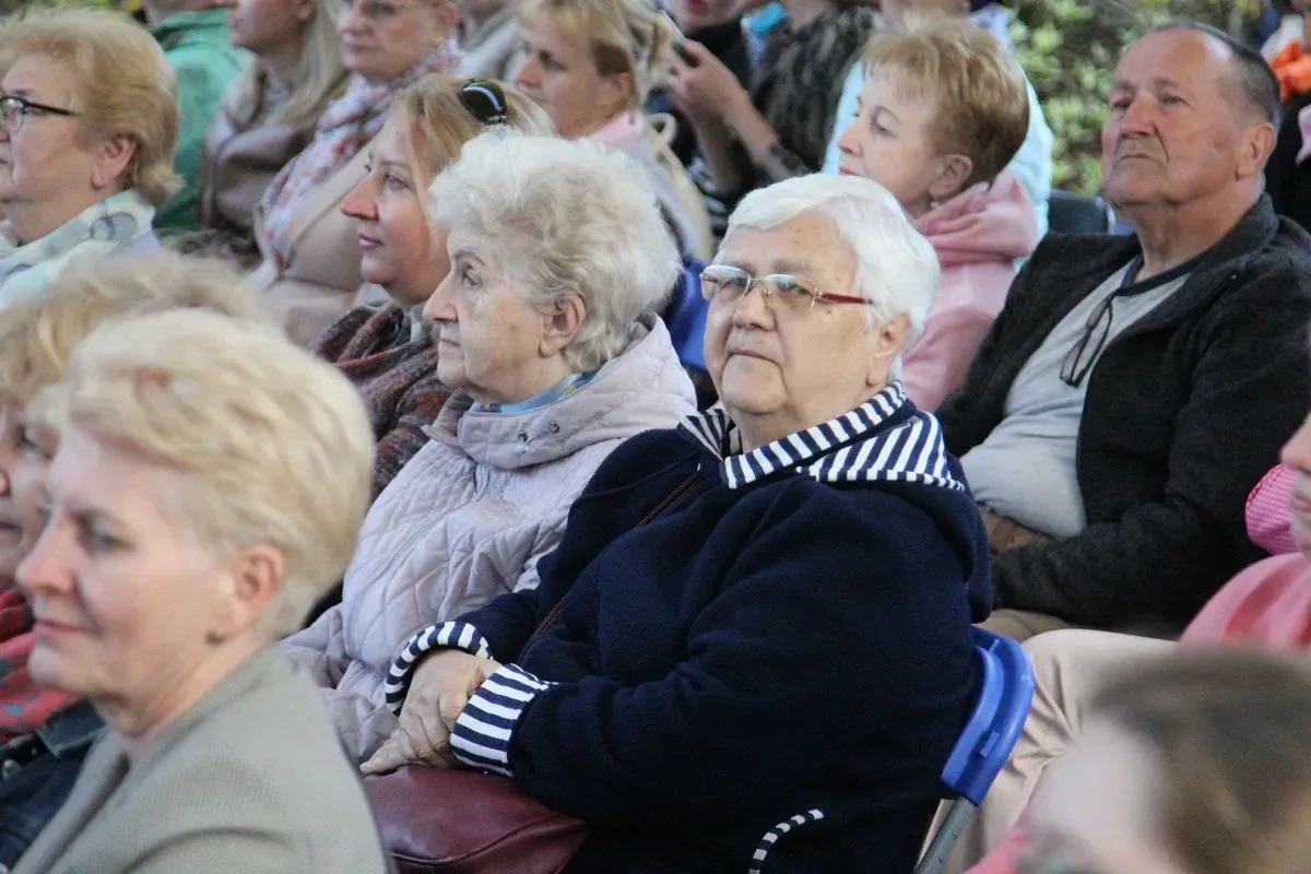 Olga Bończyk zaserwowała niezapomniany koncert z okazji jubileuszu 95-lecia biblioteki! (zdjęcia, wideo)