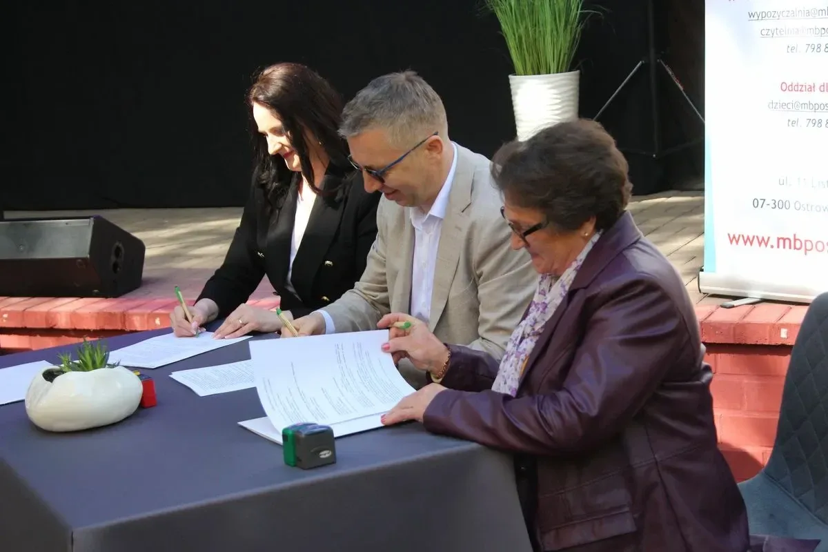 Miejska Biblioteka Publiczna w Ostrowi Mazowieckiej świętowała 95 lat istnienia (zdjęcia)