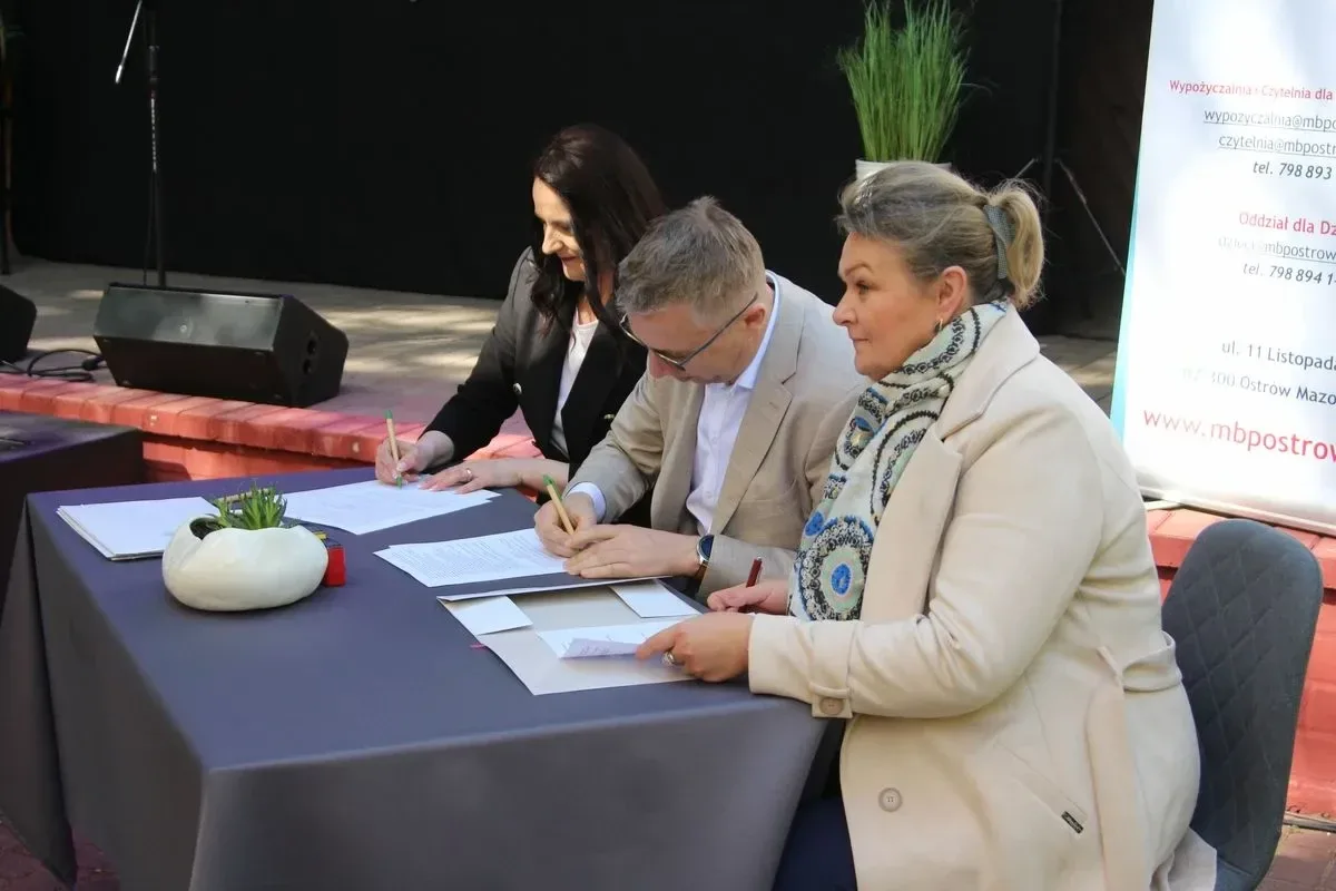 Miejska Biblioteka Publiczna w Ostrowi Mazowieckiej świętowała 95 lat istnienia (zdjęcia)