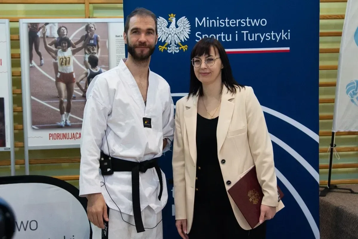 Olimpijscy mistrzowie wśród dzieci. Spotkanie z gwiazdami sportu w Bogutach-Piankach! (zdjęcia)