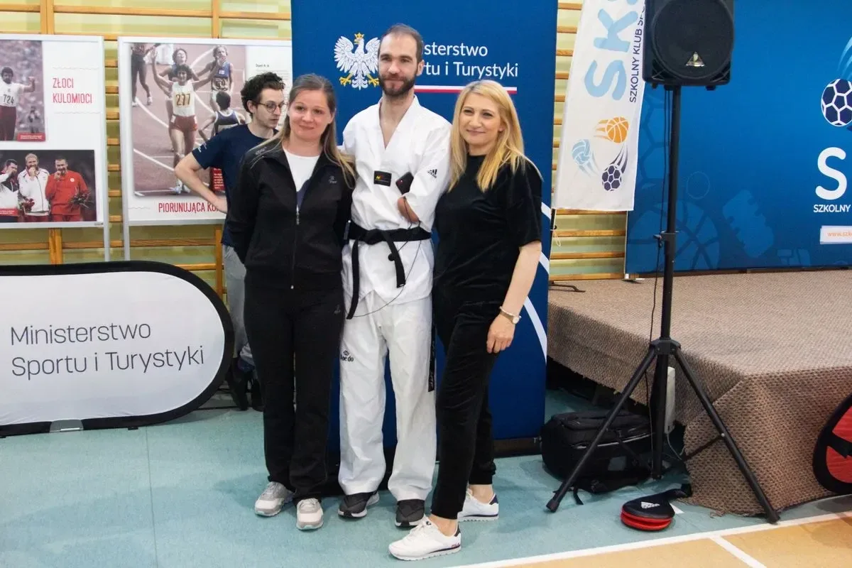 Olimpijscy mistrzowie wśród dzieci. Spotkanie z gwiazdami sportu w Bogutach-Piankach! (zdjęcia)