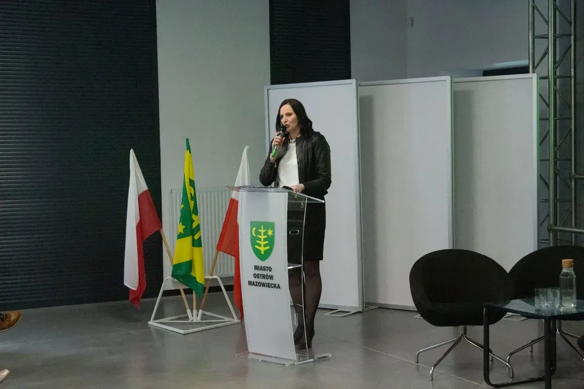Kultura i historia powiatu ostrowskiego w centrum uwagi. Konferencja pt. "Pasja-Kultura-Dziedzictwo" (zdjęcia)