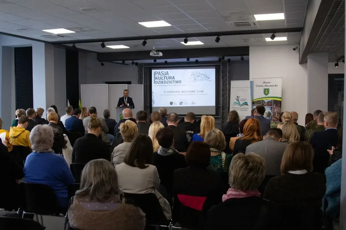 Kultura i historia powiatu ostrowskiego w centrum uwagi. Konferencja pt. "Pasja-Kultura-Dziedzictwo" (zdjęcia)