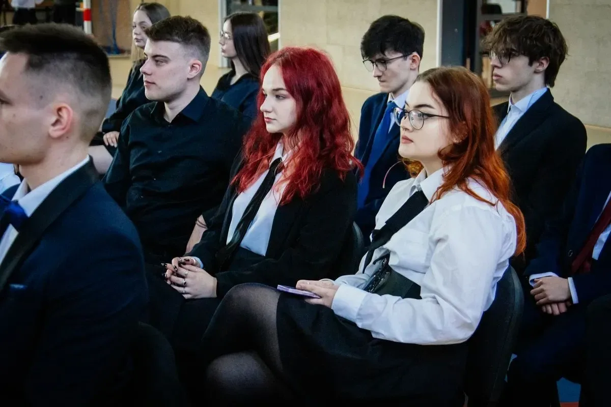Krok w stronę dorosłości. Uroczyste zakończenie roku szkolnego maturzystów "Kopernika" (zdjęcia)
