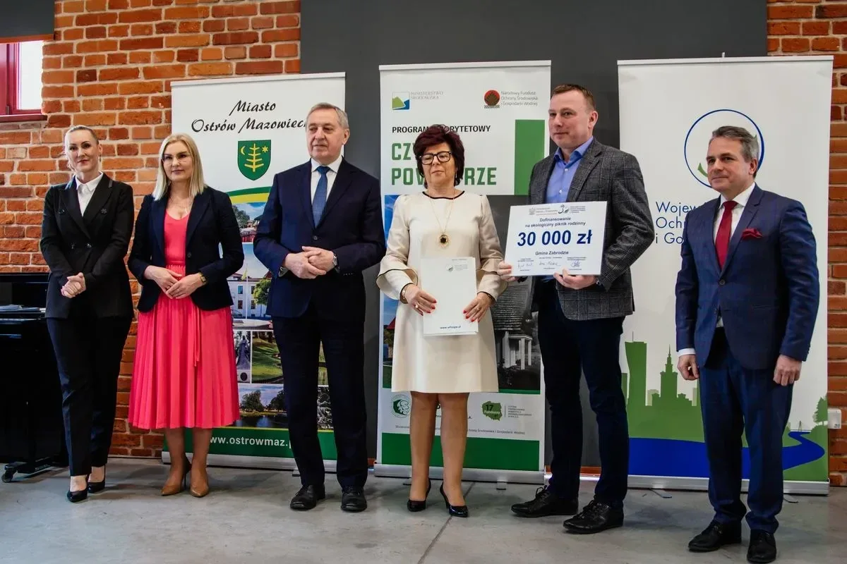 Ponad 248 tys. zł na projekty edukacyjne dla samorządów z powiatu ostrowskiego! (zdjęcia)