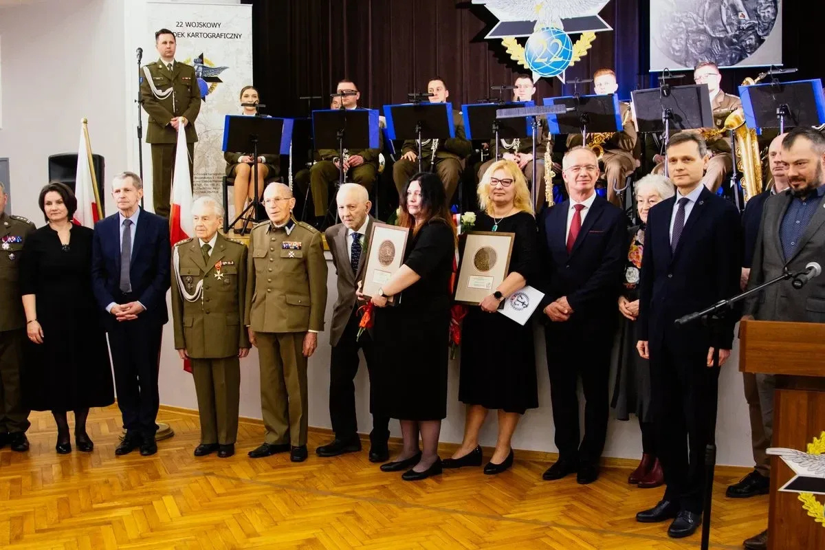 Uroczyste wręczenie nagrody im. Danuty Siedzikówny "Inki" w Komorowie (zdjęcia, wideo)