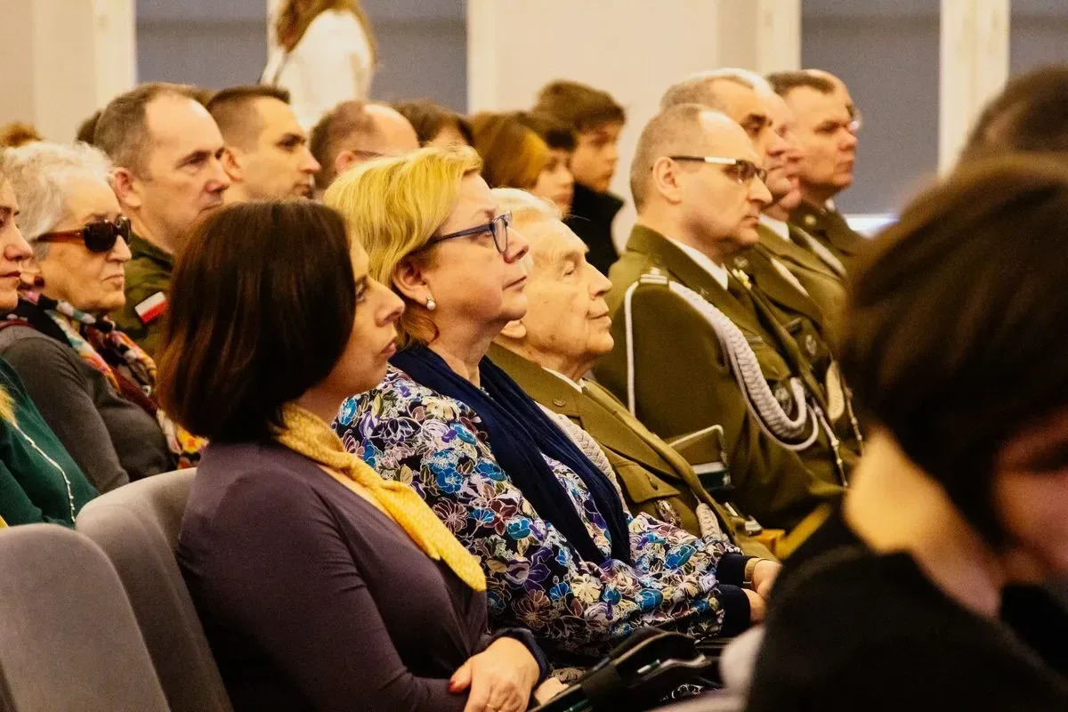 Uroczyste wręczenie nagrody im. Danuty Siedzikówny "Inki" w Komorowie (zdjęcia, wideo)