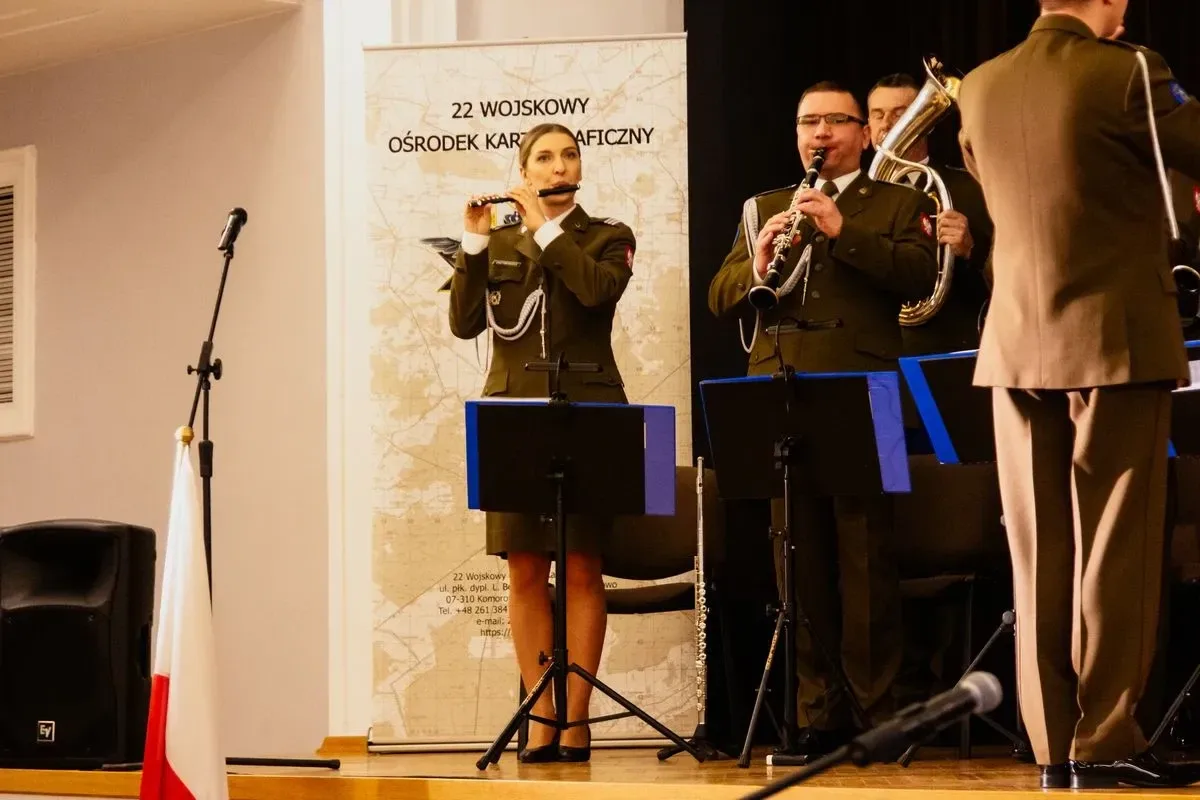 Uroczyste wręczenie nagrody im. Danuty Siedzikówny "Inki" w Komorowie (zdjęcia, wideo)