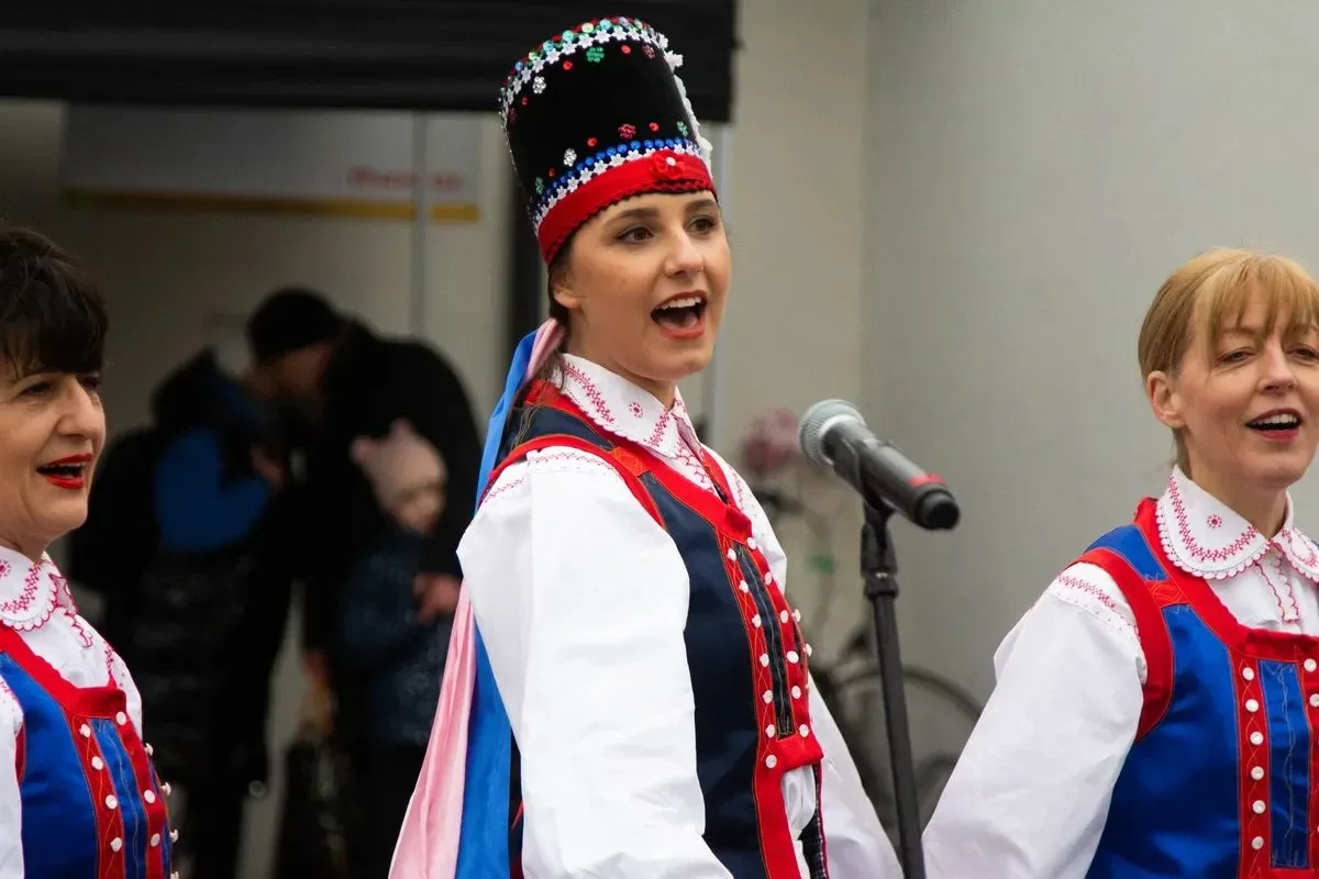 Jarmark Wielkanocny w Ostrowi Mazowieckiej – pyszne smaki i wspaniała zabawa! (zdjęcia, wideo)