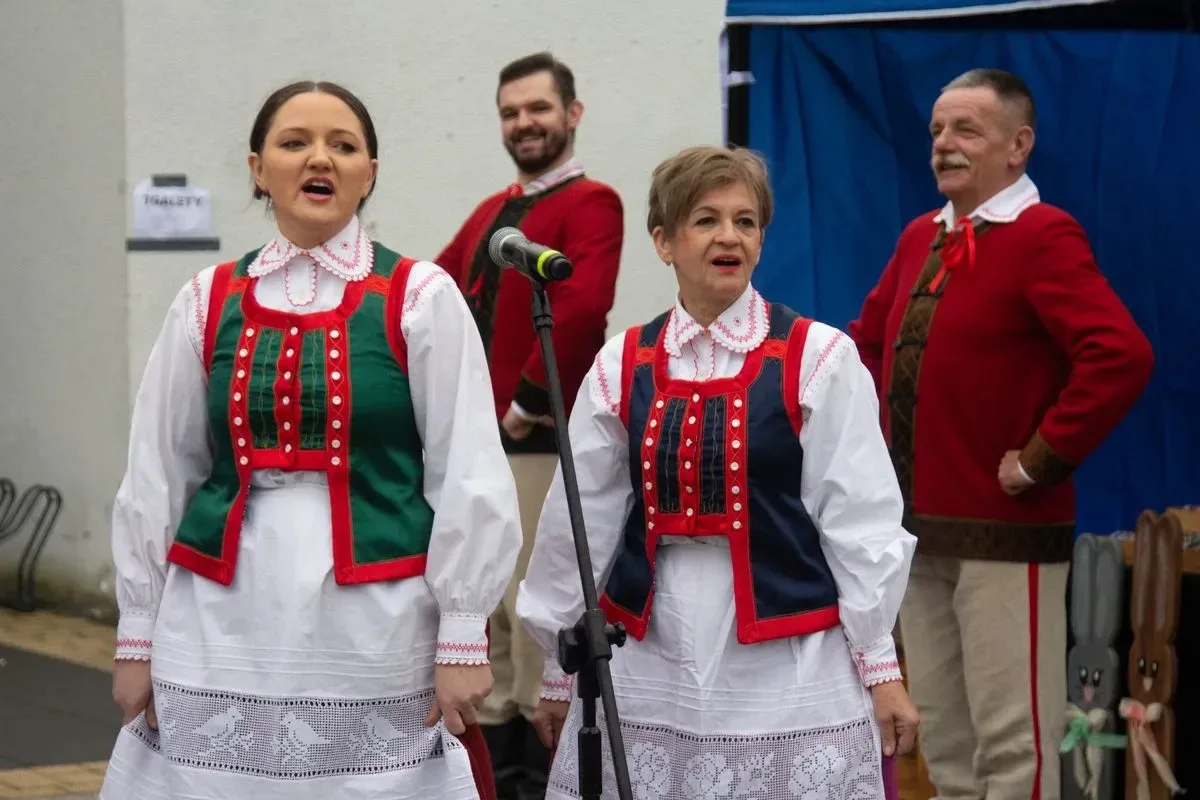 Jarmark Wielkanocny w Ostrowi Mazowieckiej – pyszne smaki i wspaniała zabawa! (zdjęcia, wideo)
