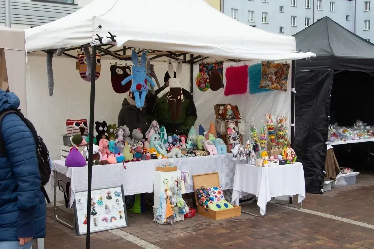 Jarmark Wielkanocny w Ostrowi Mazowieckiej – pyszne smaki i wspaniała zabawa! (zdjęcia, wideo)