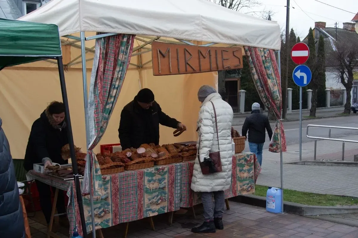 Jarmark Wielkanocny w Ostrowi Mazowieckiej – pyszne smaki i wspaniała zabawa! (zdjęcia, wideo)