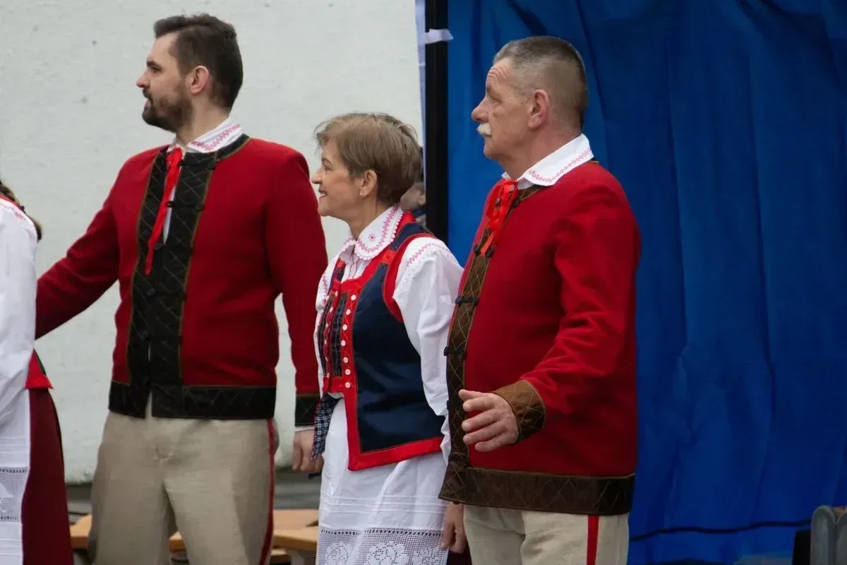 Jarmark Wielkanocny w Ostrowi Mazowieckiej – pyszne smaki i wspaniała zabawa! (zdjęcia, wideo)
