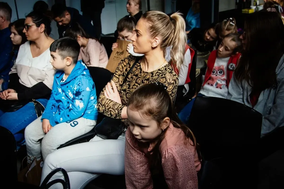 XVII Powiatowy Konkurs Plastyczny "Krajobraz polski" - "Pejzaż górski w kolażu" rozstrzygnięty! (zdjęcia)