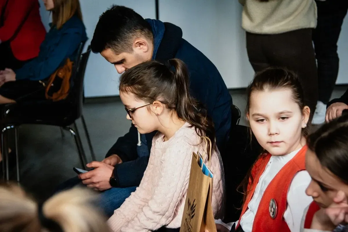 XVII Powiatowy Konkurs Plastyczny "Krajobraz polski" - "Pejzaż górski w kolażu" rozstrzygnięty! (zdjęcia)