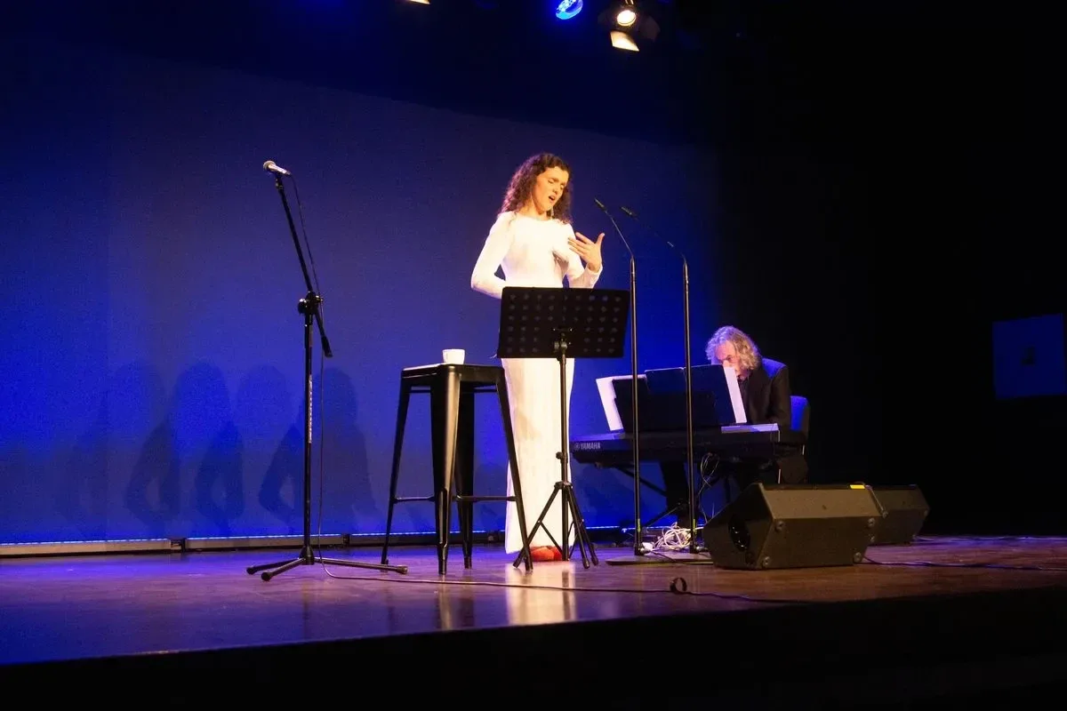 Dorota Zysik w Kinie Ostrovia. Koncert pełen wdzięczności i piękna (zdjęcia, wideo)