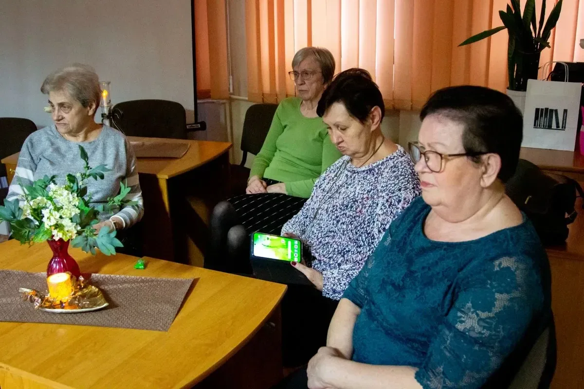 Joanna Jax w Małkini Górnej - spotkanie z popularną autorką powieści obyczajowo-historycznych (zdjęcia)
