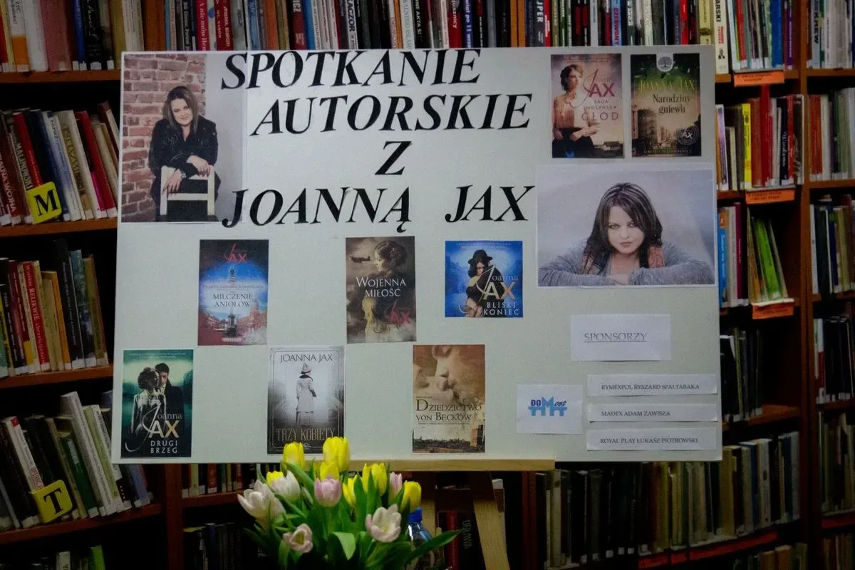 Joanna Jax w Małkini Górnej - spotkanie z popularną autorką powieści obyczajowo-historycznych (zdjęcia)