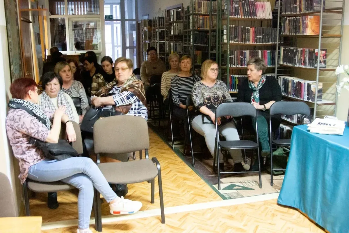 Joanna Jax w Małkini Górnej - spotkanie z popularną autorką powieści obyczajowo-historycznych (zdjęcia)