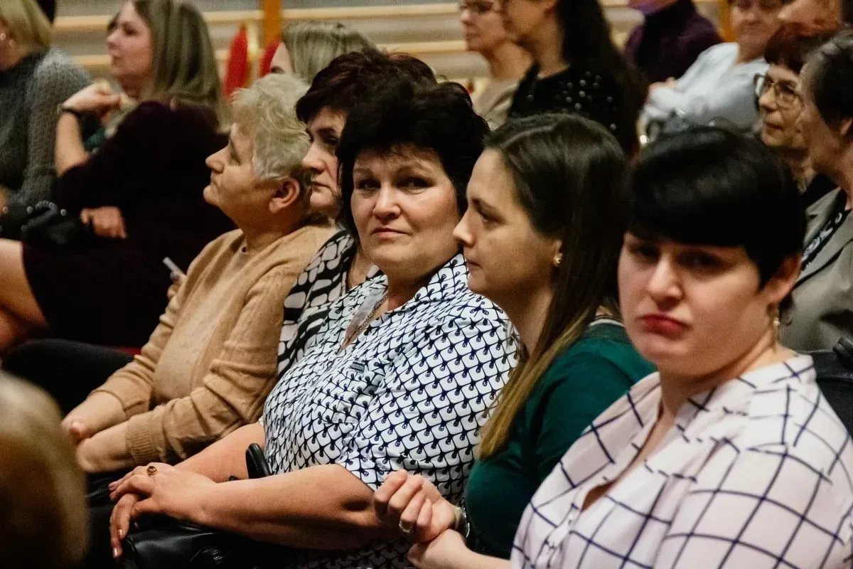 Dzień Kobiet w Szulborzu Wielkim: Świętowanie, zabawa i rozbawione twarze! (zdjęcia, wideo)