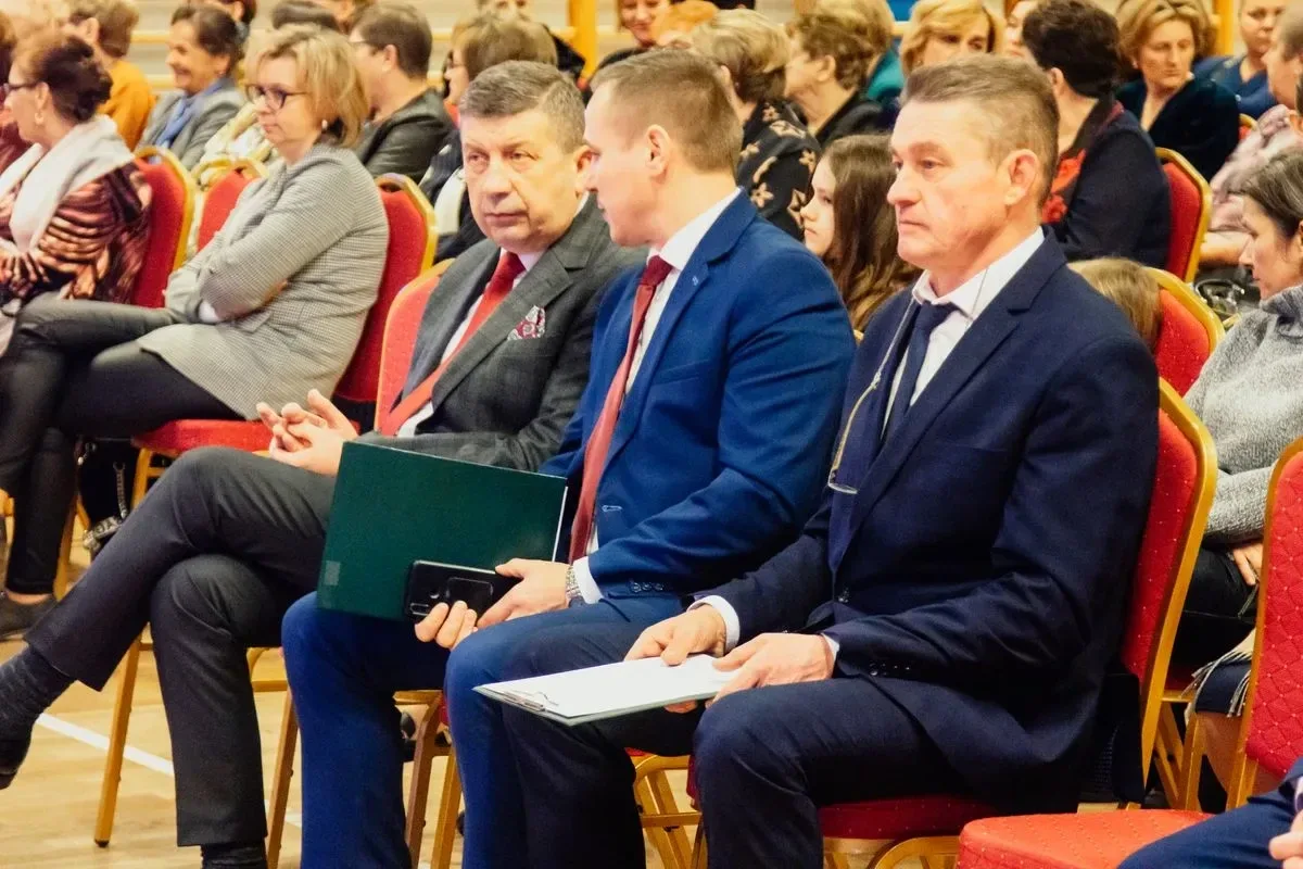 Dzień Kobiet w Szulborzu Wielkim: Świętowanie, zabawa i rozbawione twarze! (zdjęcia, wideo)