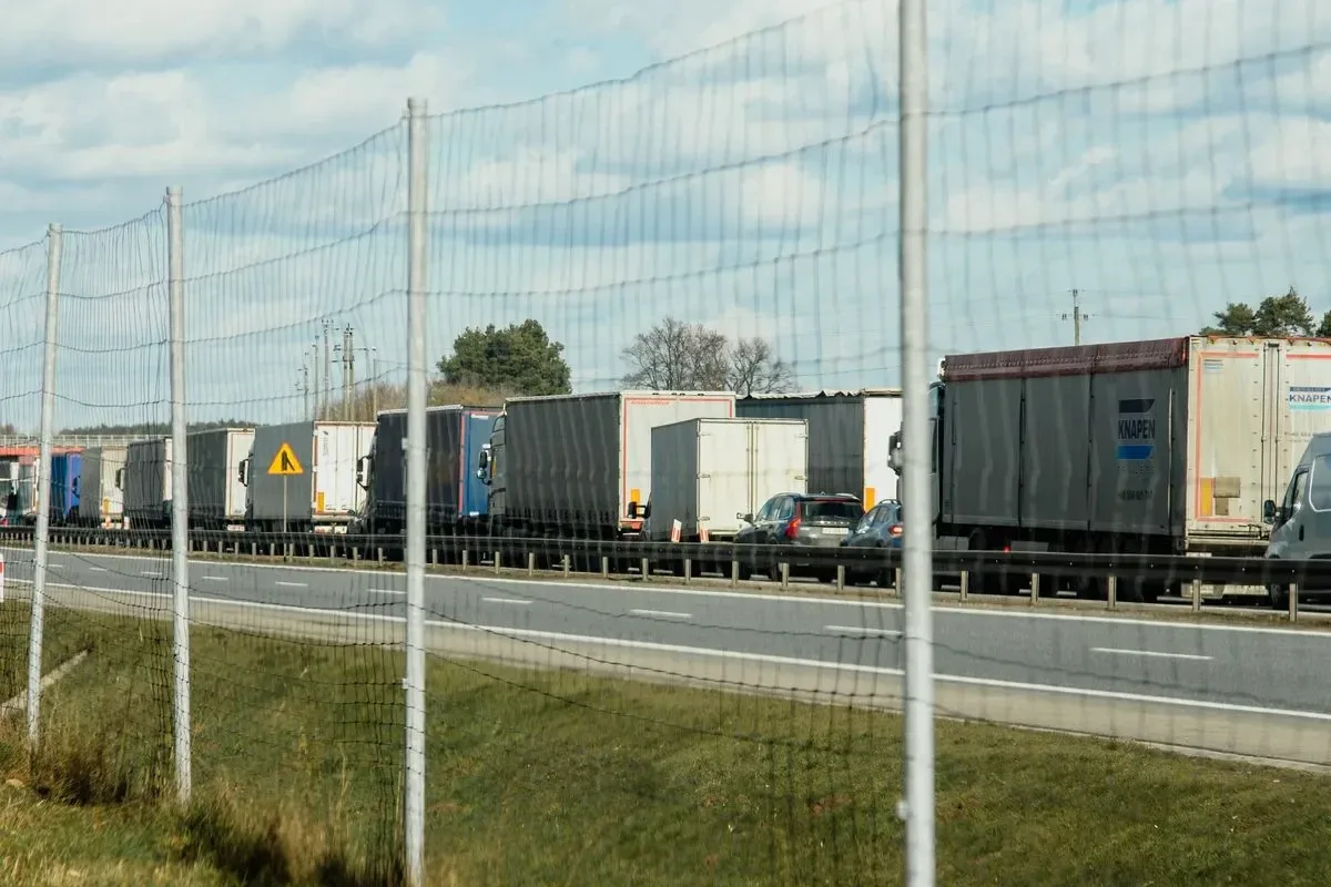 Ostrów Mazowiecka po raz kolejny walczy z korkami! Co jest przyczyną? (zdjęcia)