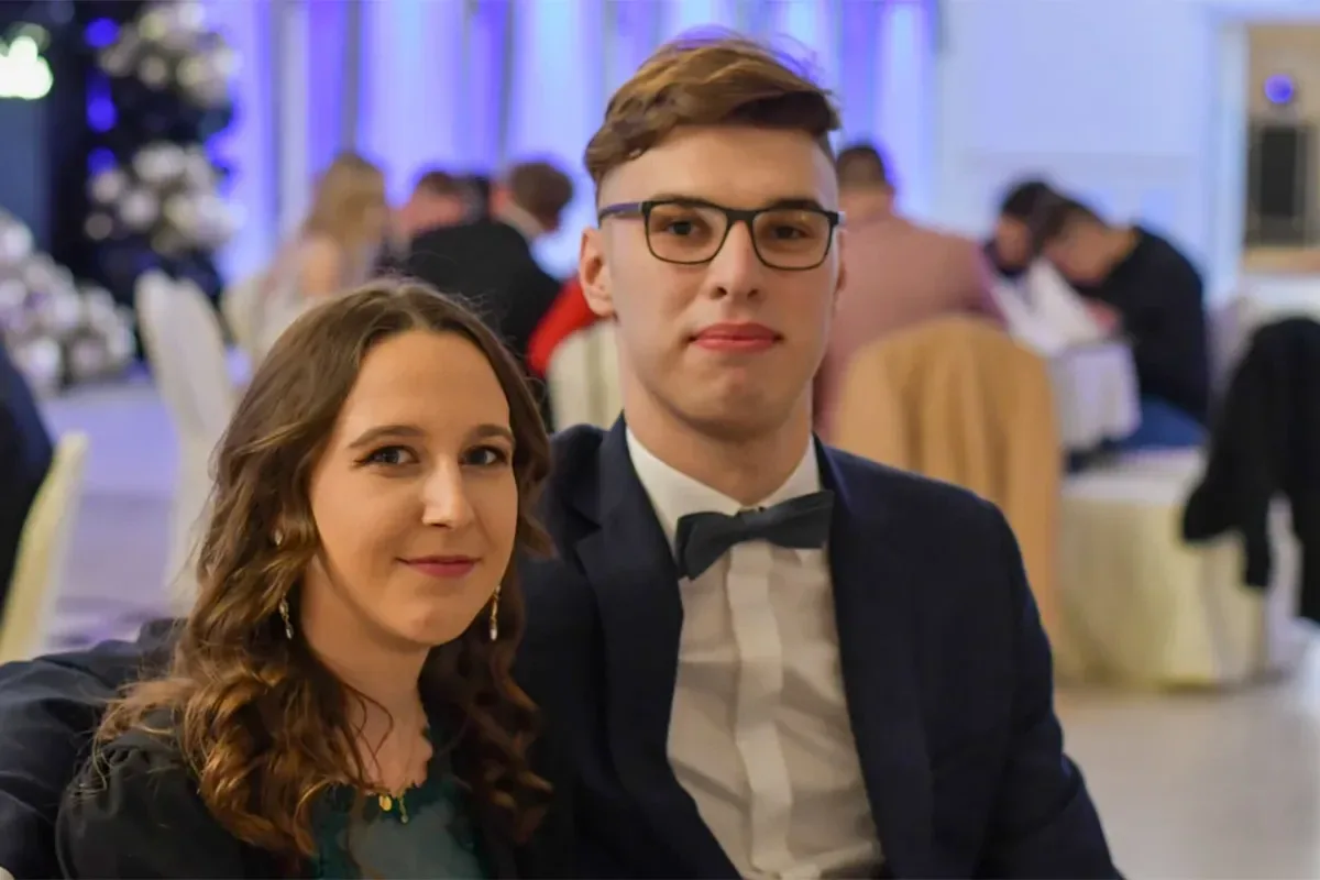 Maturzyści "Ekonomika" bawili się na studniówce (zdjęcia, wideo)