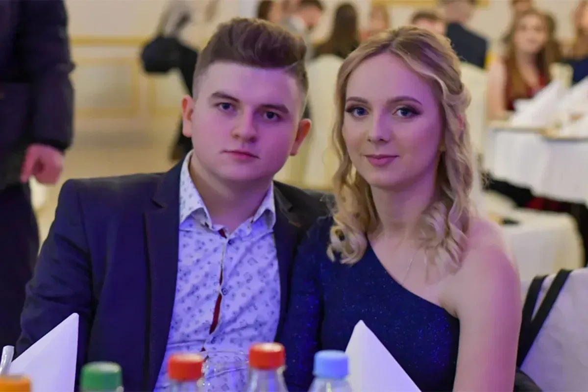 Maturzyści "Ekonomika" bawili się na studniówce (zdjęcia, wideo)