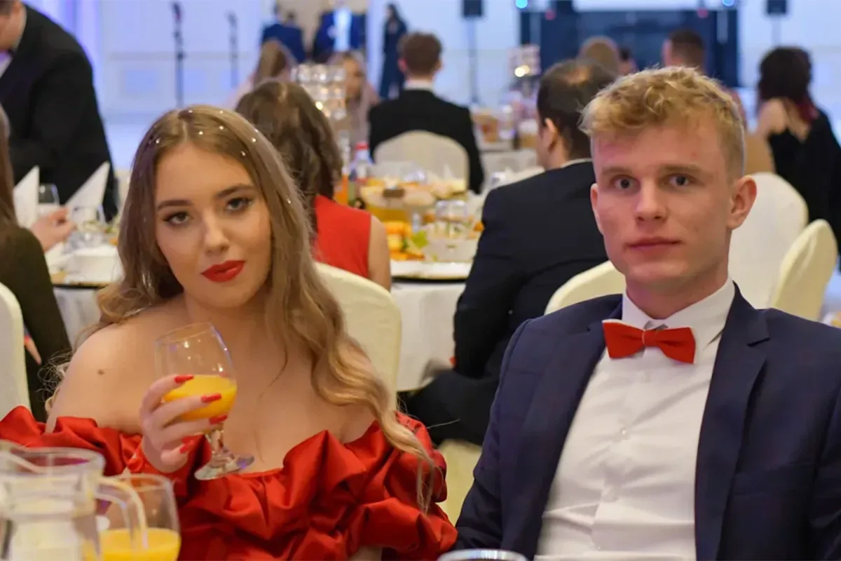 Maturzyści "Ekonomika" bawili się na studniówce (zdjęcia, wideo)